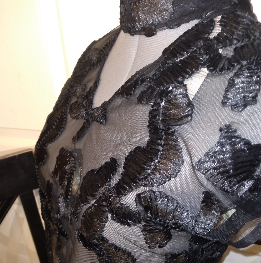 Gracia  NWT embroidered. NWT Lace  Top